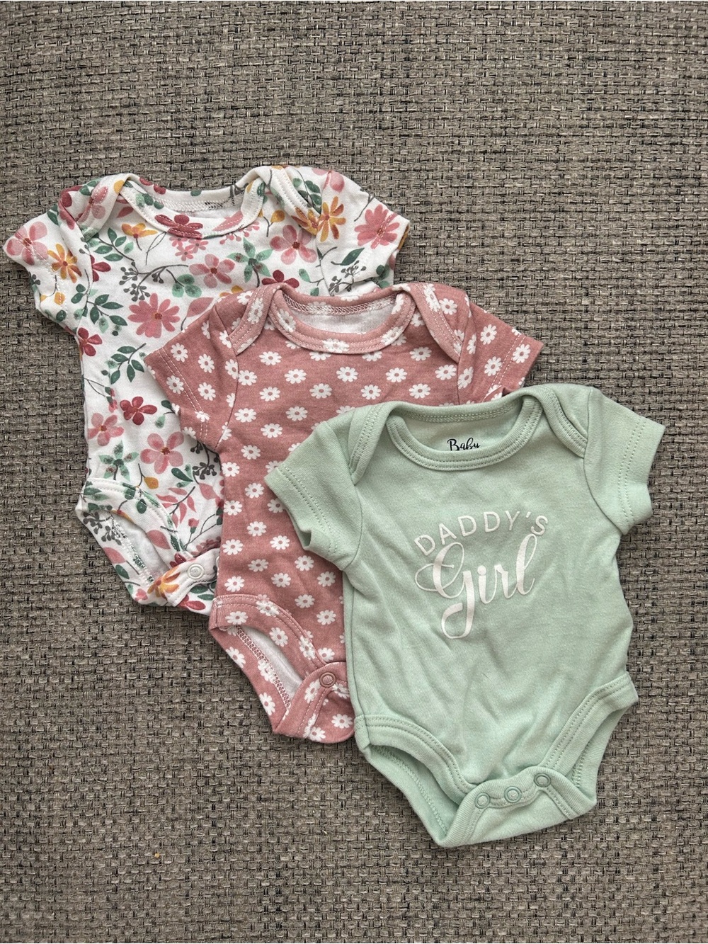 Baby Essentials Mint "Daddy's Girl" Bodysuit + Pink Floral & Daisy Pack